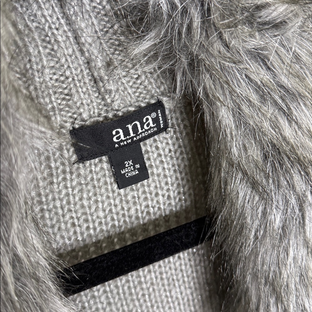 a.n.a Gray Knit Cardigan Sweater with Removable Faux Fur Trim Size 2X - Picture 2 of 7